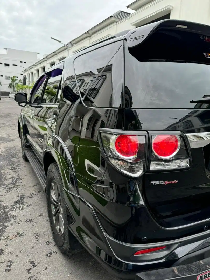 Toyota Fortuner VNT TRD Sportivo diesel AT 2015