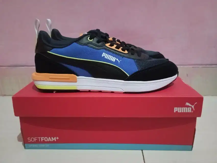 Sepatu Sneakers PUMA R22 ORIGINAL 1000%