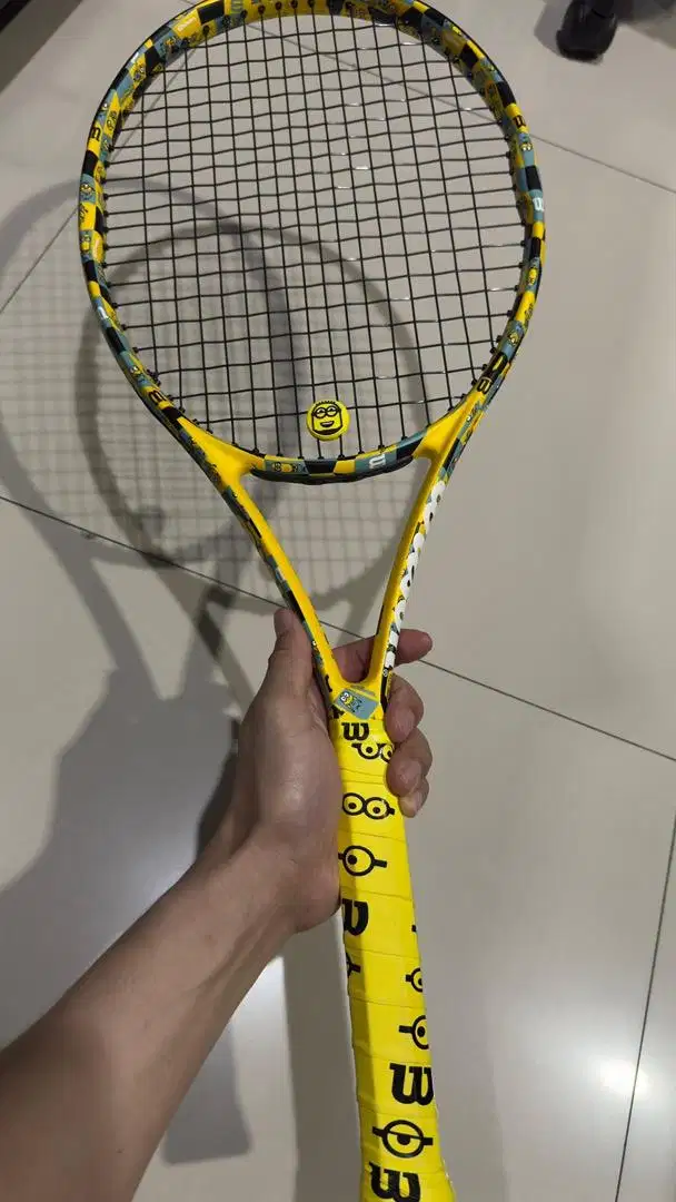 Raket Tennis Wilson Minions Elite COMP 103