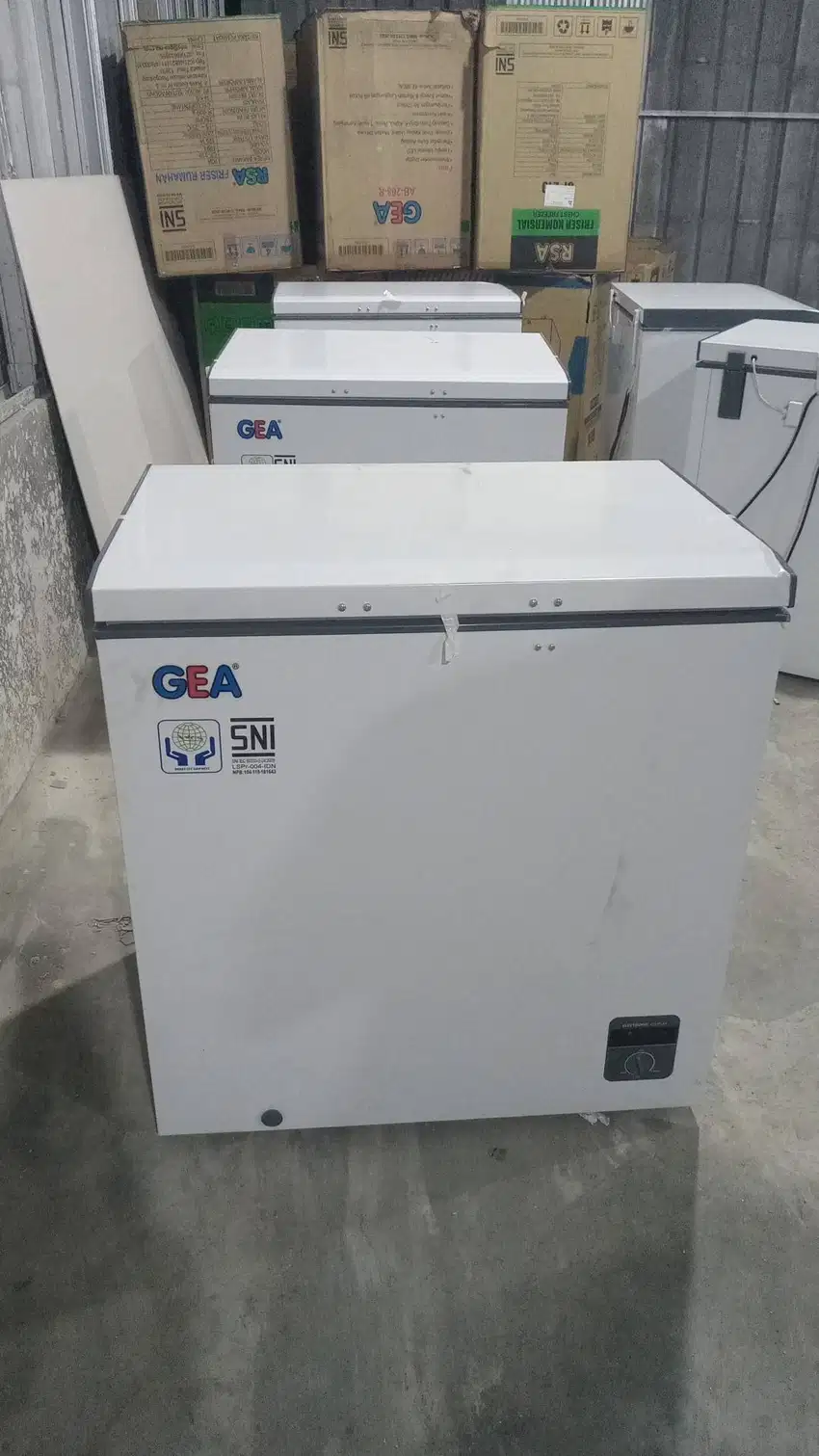 GEA AB-226-R Chest Freezer - Kulkas Pembeku - Freezer Box (E)