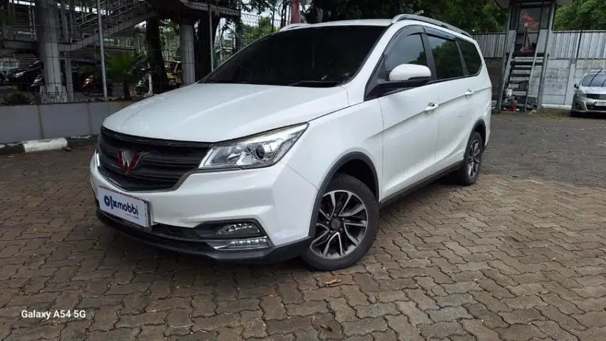 Pajak Panjang - Wuling Cortez 1.5 C Bensin-MT 2019 Putih (JYB)