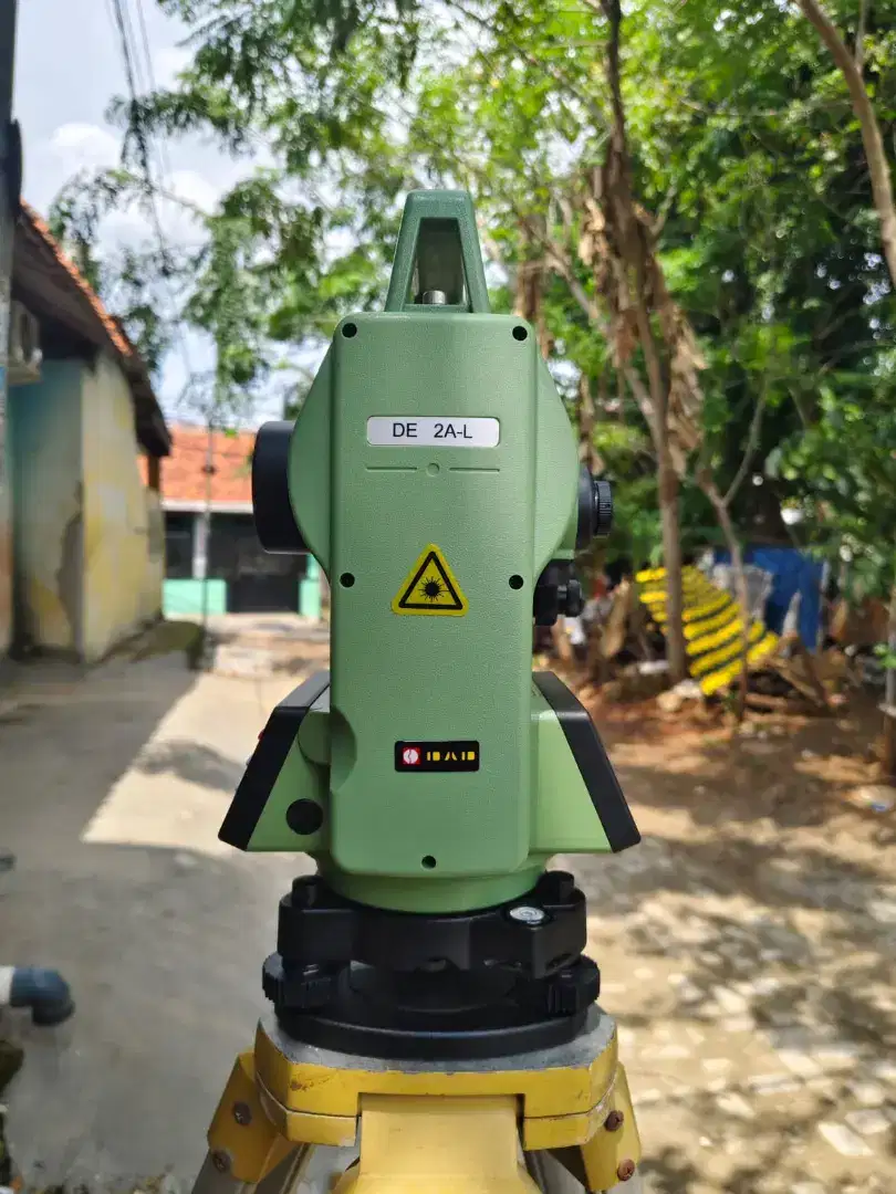 Theodolite cina DE-2AL laser akurasi 2 detik