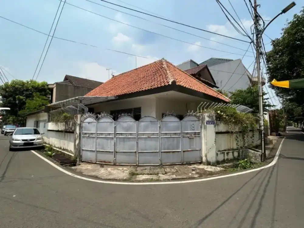 DIJUAL TANAH RUMAH TUA HOOK JAKARTA PUSAT