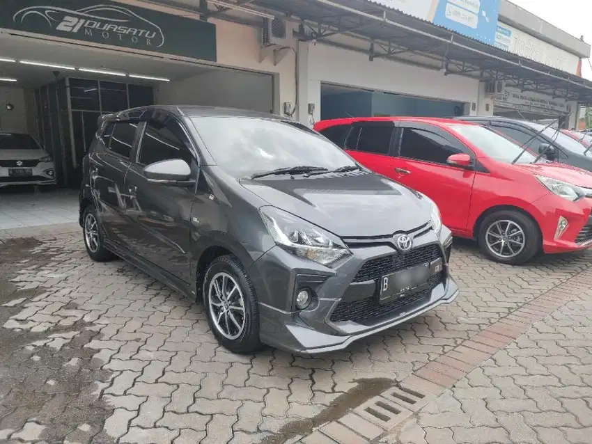 DP 11 JT AGYA GR SPORT AUTOMATIC 2022 ABU ABU TOYOTA