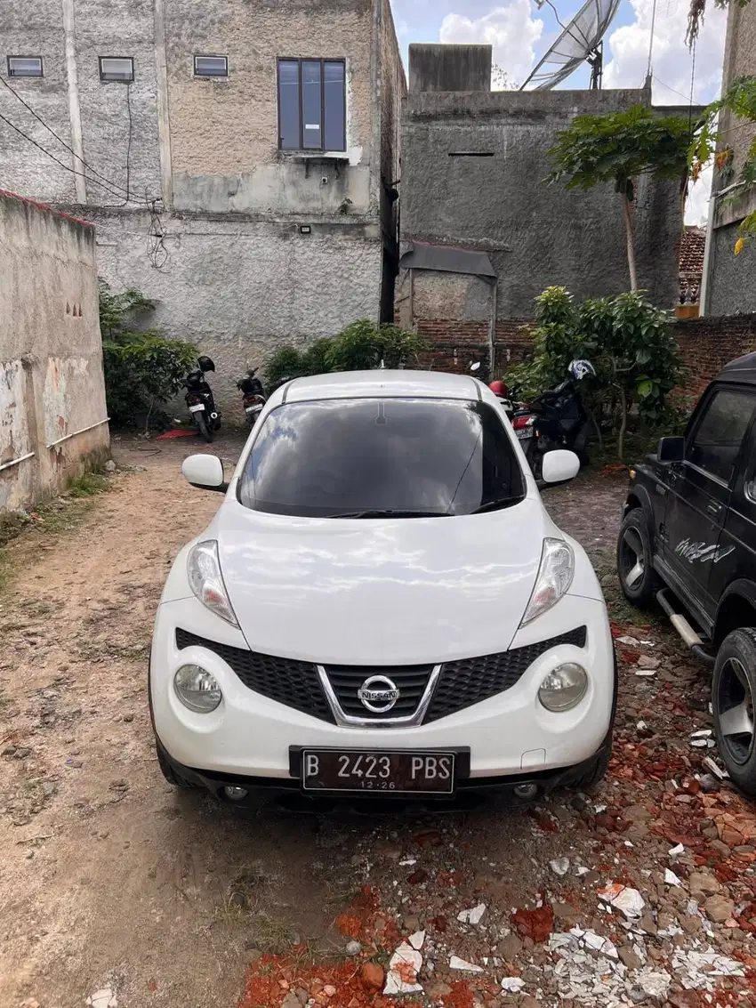 NISSAN JUKE 2011