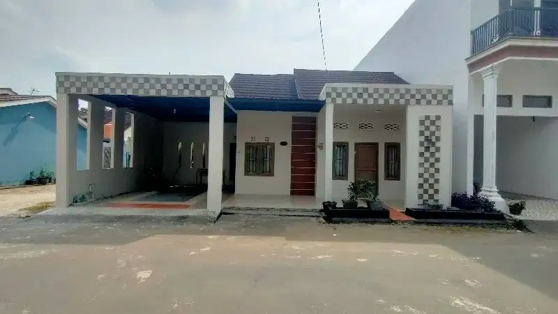 Disewakan rumah full furnished lokasi depan Gramedia km 7