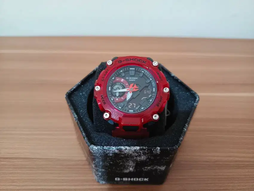 Casio G-Shock GA-2200SKL-4A FULLSET mulus jarang pakai LOKASI BEKASI