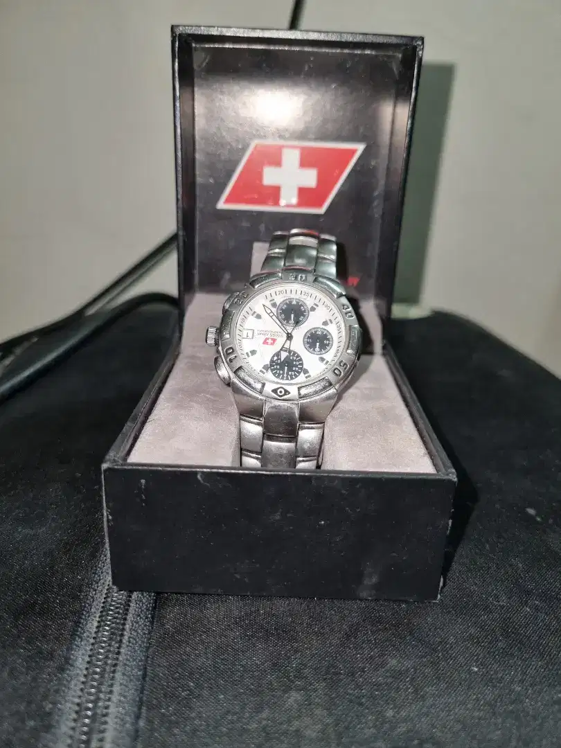 Jam tangan swiss army ori