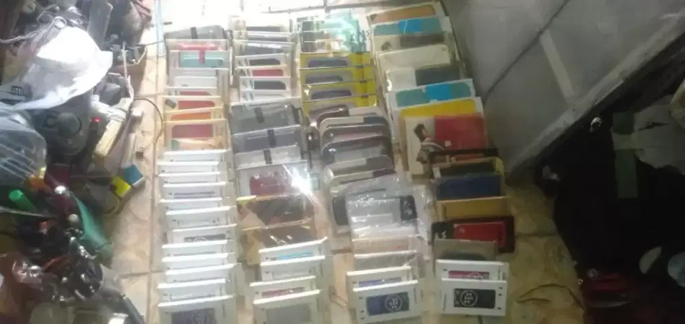 Se paket casing & sarung hp lawas brg baru hrg murah ex toko tutup nih