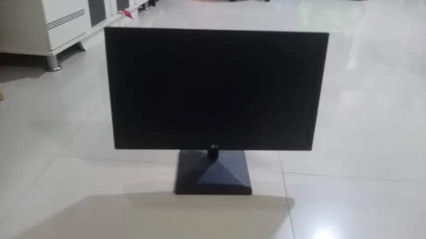 LED LCD LG 20 INCH