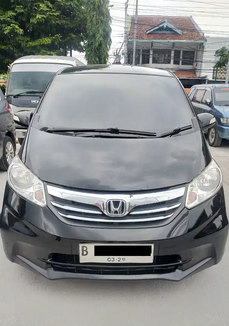 Honda Freed Psd 2013