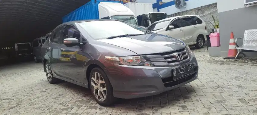 Honda City 1.5 E (RS) A/T - 2011 -  terawat, 90% original, km 88.200