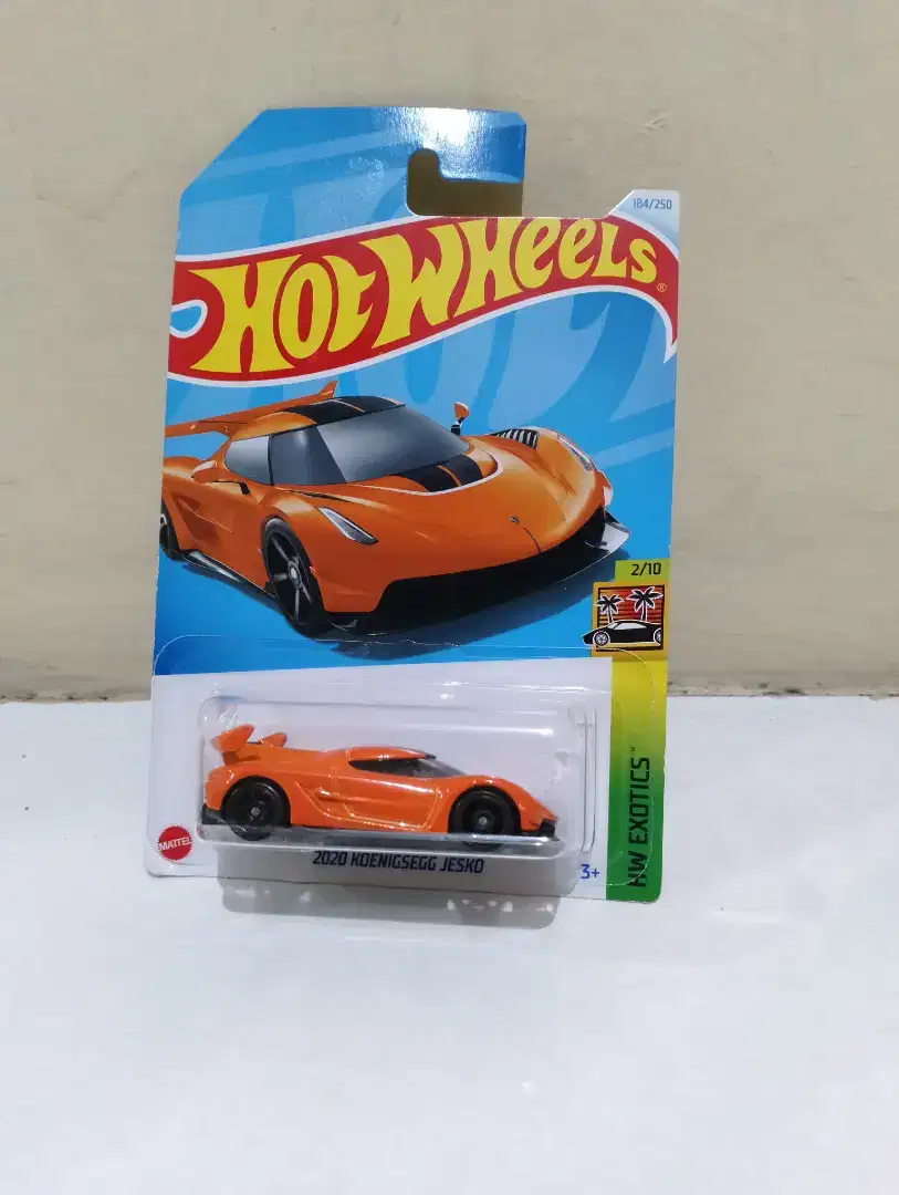 Hot wheels koenigsegg jesko orange