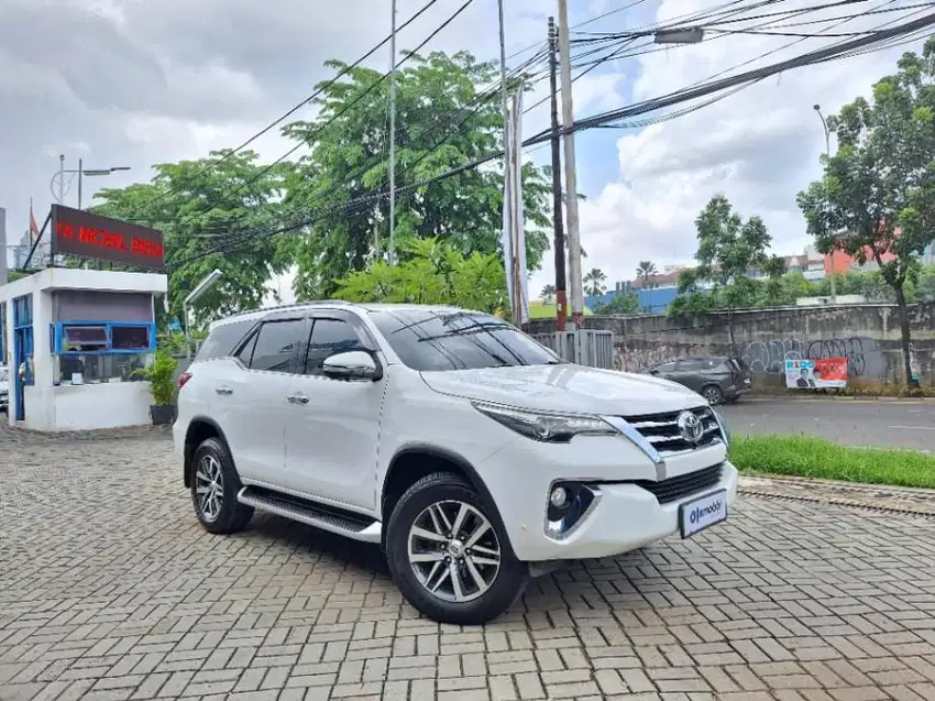 Toyota Fortuner 2.4 4x2 VRZ Solar-AT 2016 Putih