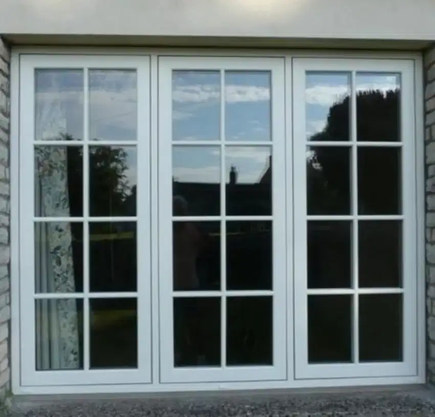 Jendela aluminium kaca ornamen