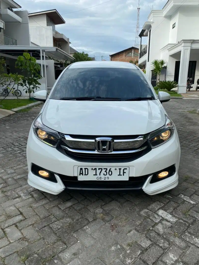 [Dp 25 JT] Mobilio E Matic Tahun 2019 Putih Istimewa