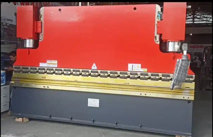 mesin bending 200t x 4000