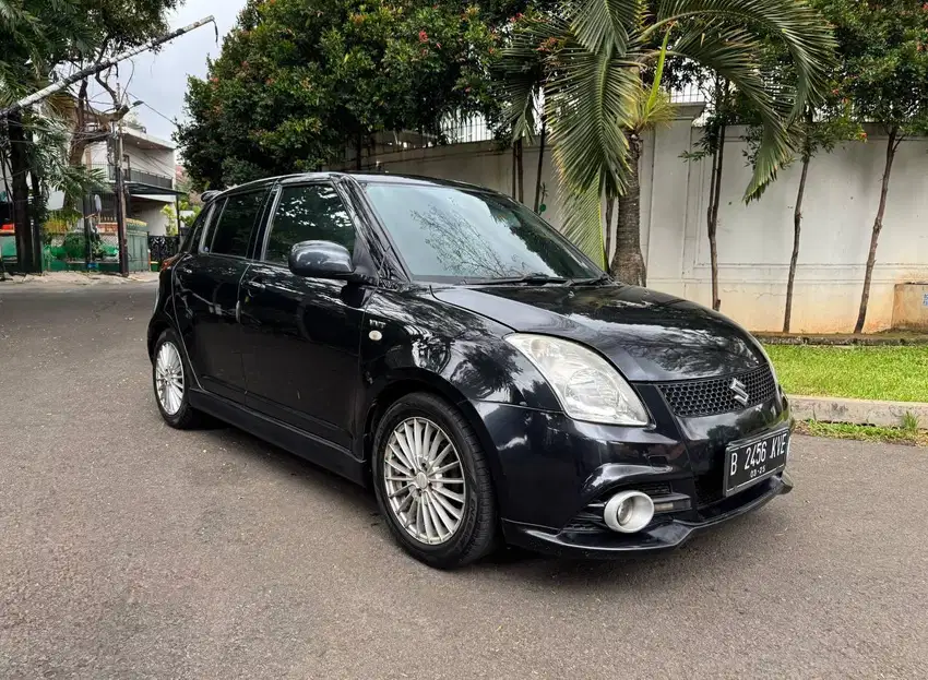 Suzuki Swift GT-3 AT 2010 HItam (Garage88 Kebayoran)