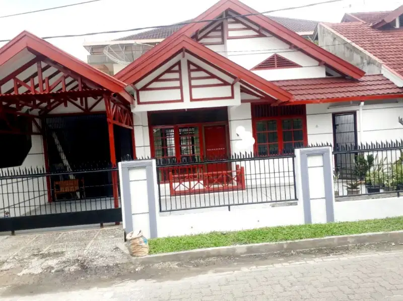 DIJUAL CEPAT RUMAH DI KOMPLEK TASBIH DEKAT RINGROAD MEDAN