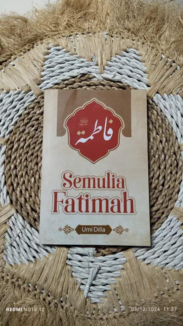 Buku Semulia Fatimah, Baru & Segel