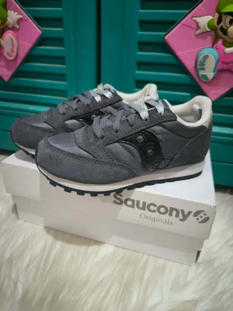 Sepatu Anak no.28 warna abu-abu