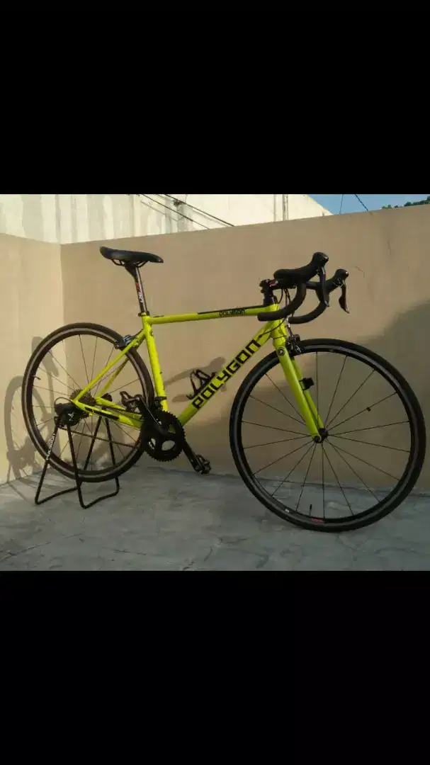 Roadbike Strattos 3 full upgrade