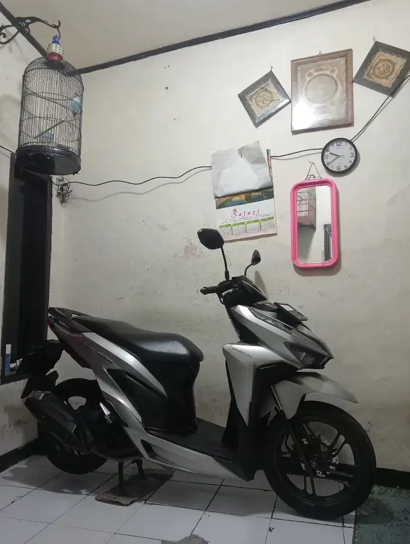 Honda vario 150 tahun 2018 ss kumplit pajak kaleng isi