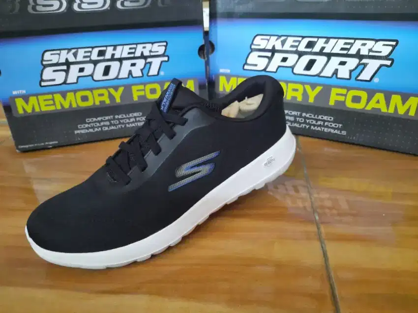 Sepatu sport skechers original asli ori buk