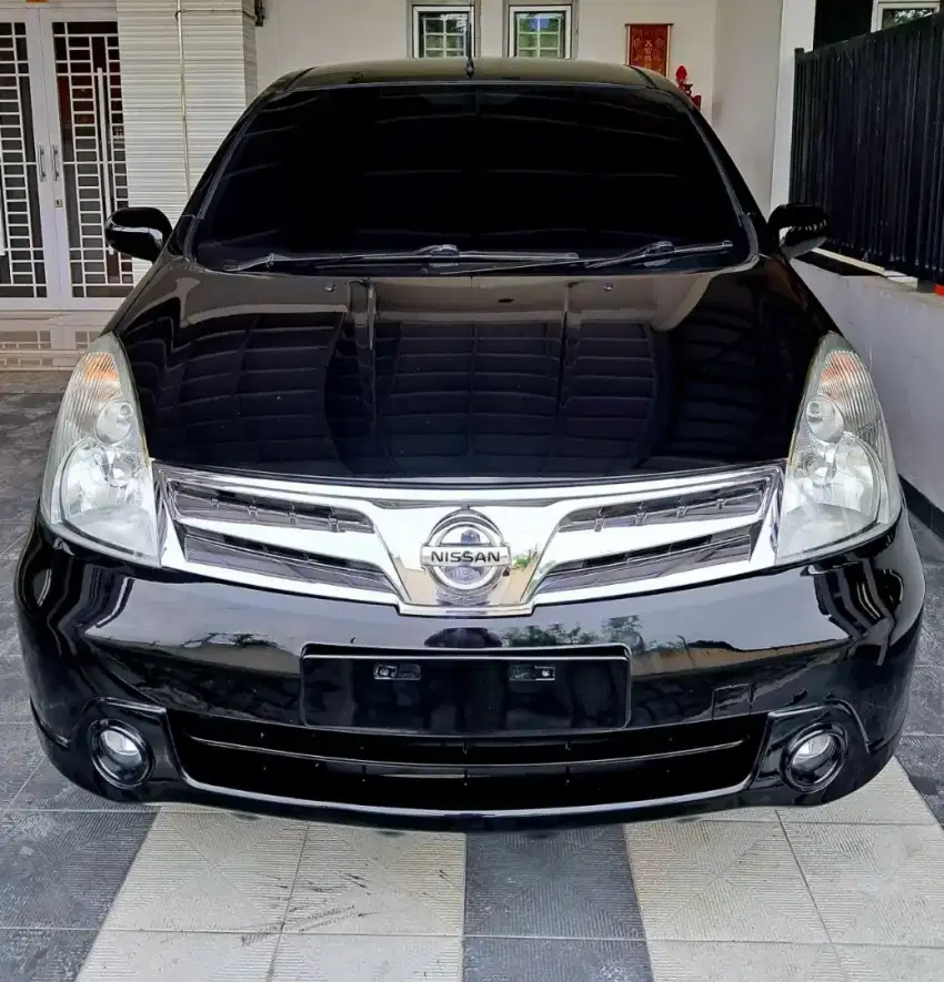 NISSAN GRAND LIVINA 1.5 XV MATIC 2012