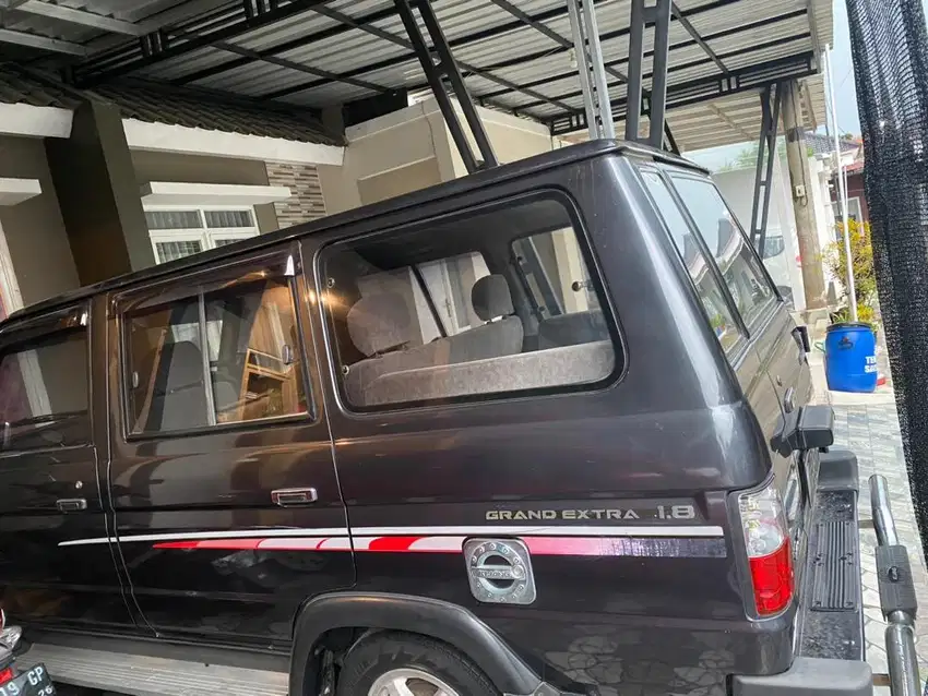 Kijang grand extra long 1.8