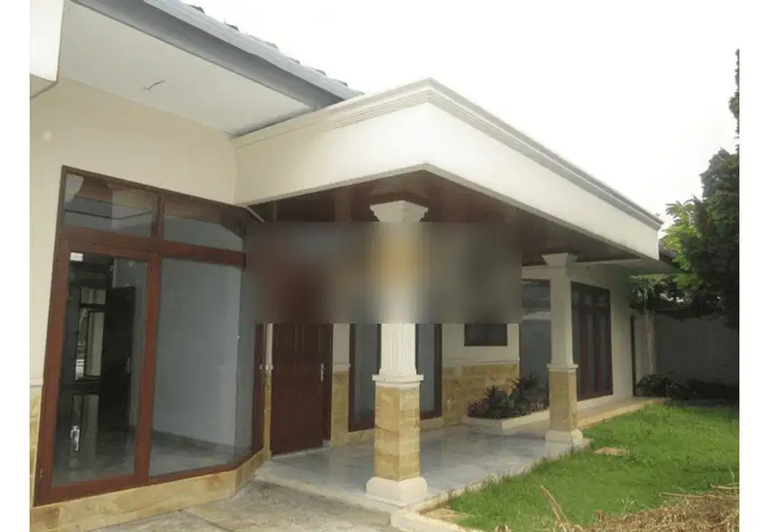 Rumah Damai Raya Luas 916m Unfurnished SHM Bagus di Area Cipete