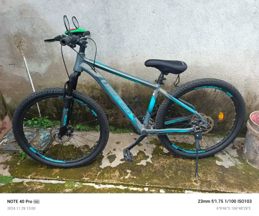 Sepeda gunung mtb merk united kingdom uk. 24inch speed 26