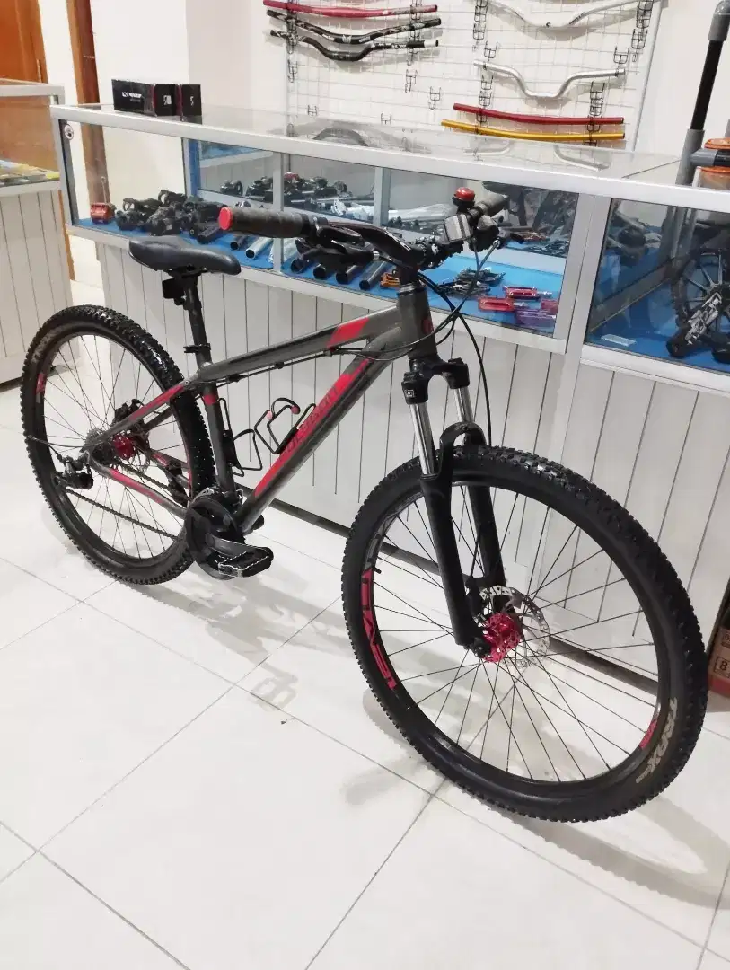 Polygon Spark 3 size S 27.5 hub frehub RAZE