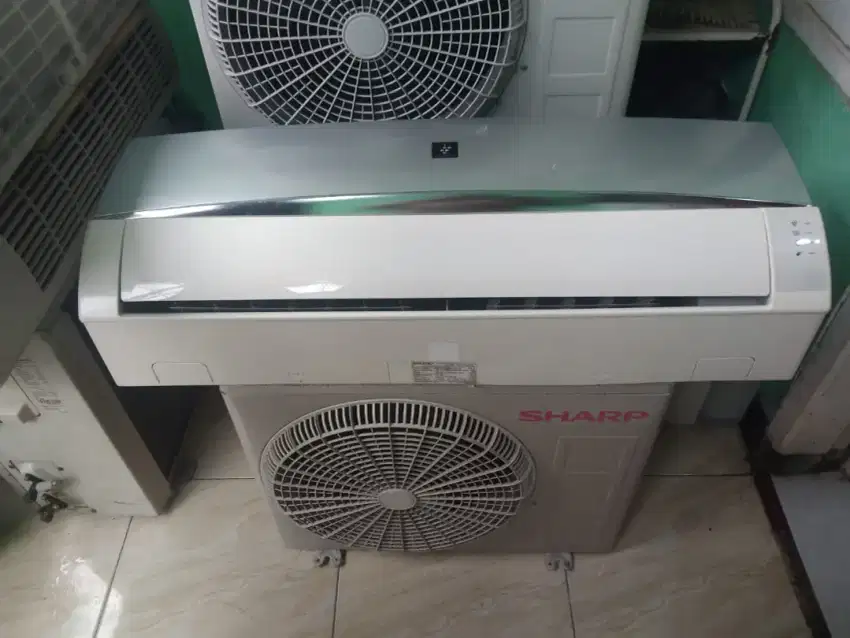 Jual ac Sharp 1/2 pk lowwat 320 watt kondisi 95% ori semua