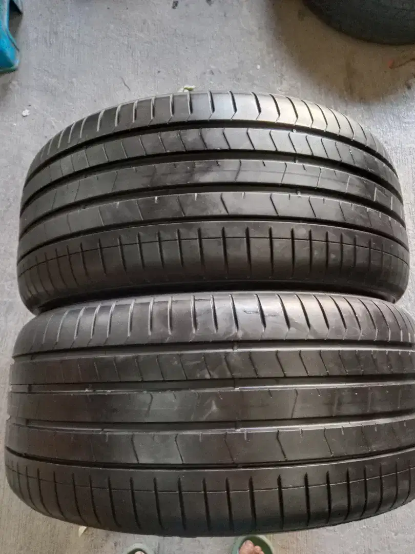 Pirelli PZero RFT (runflat) 275 40 R20