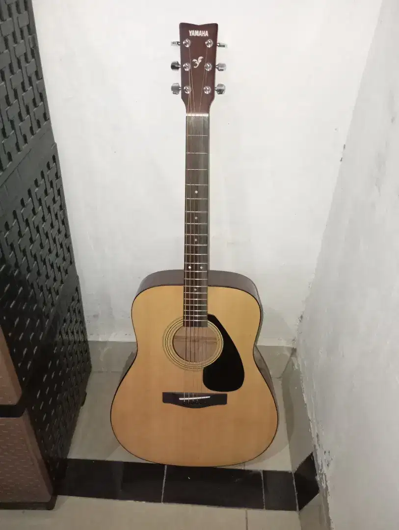 Gitar Yamaha Akustik