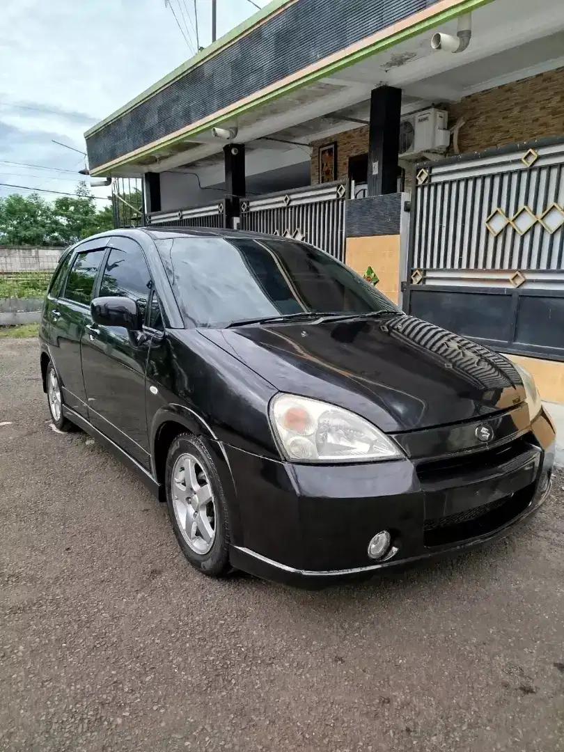 Jual Suzuki Aerio M/T 2004