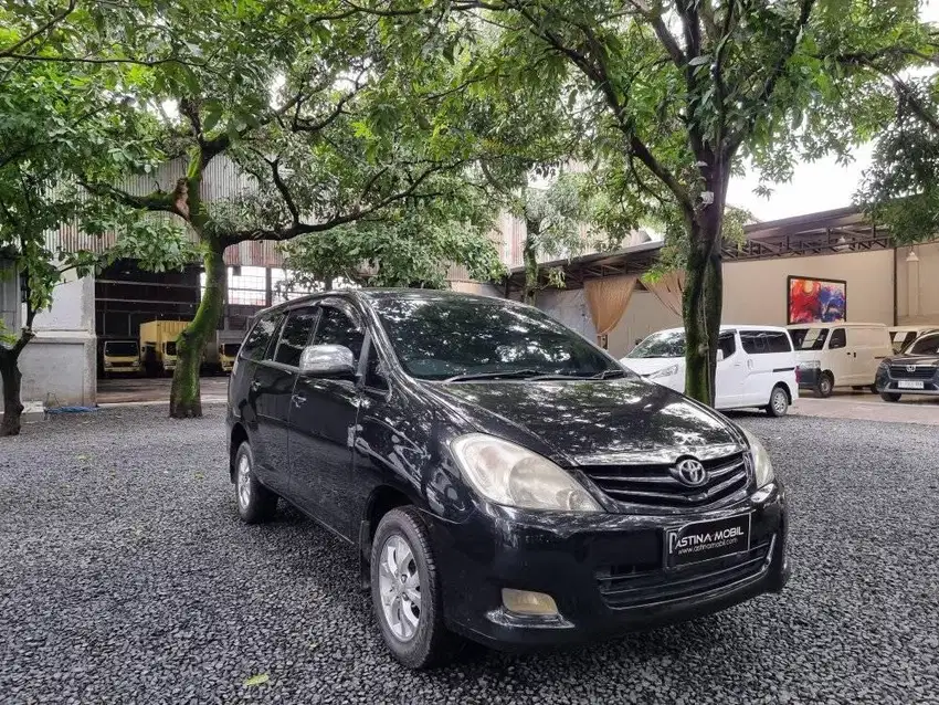 Toyota Kijang Innova 2.5 G MT SOLAR 2009 ASTINA MOBIL NO AT DIESEL