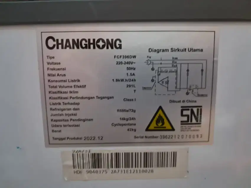 Dijual freezer box Changhong