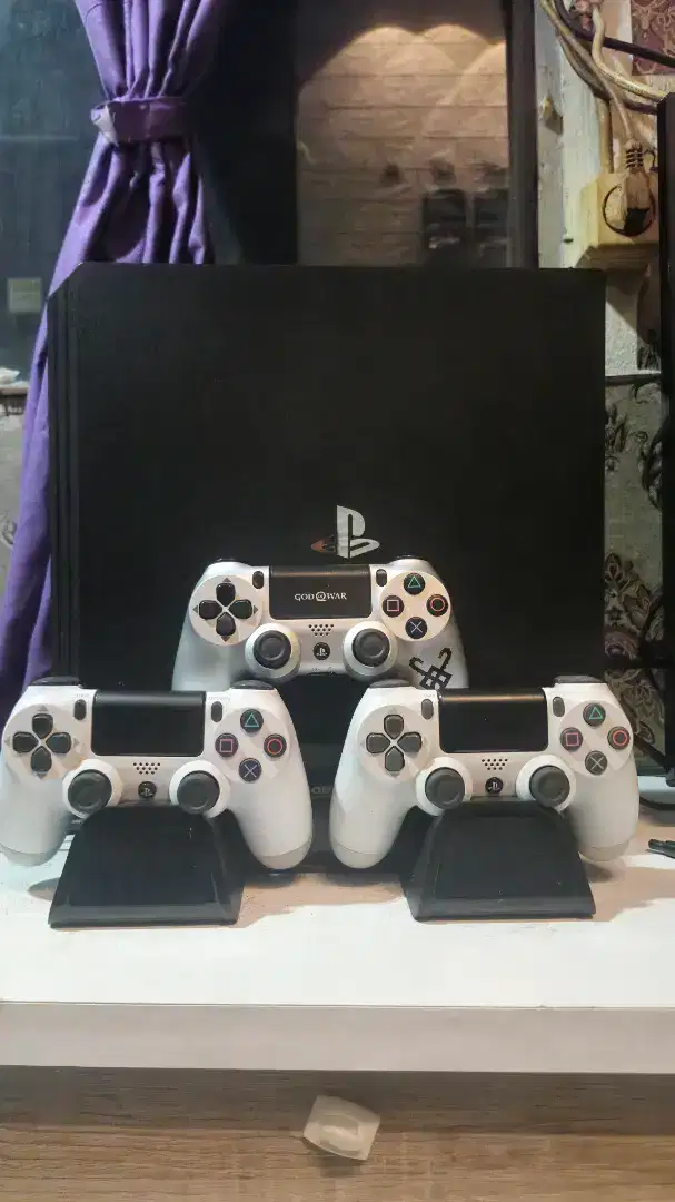 Ps 4 pro seri 72