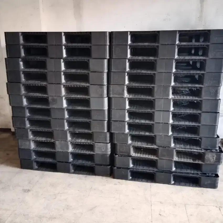 Distributor pallet plastik baru bagus dan tebal palet plastik bekas