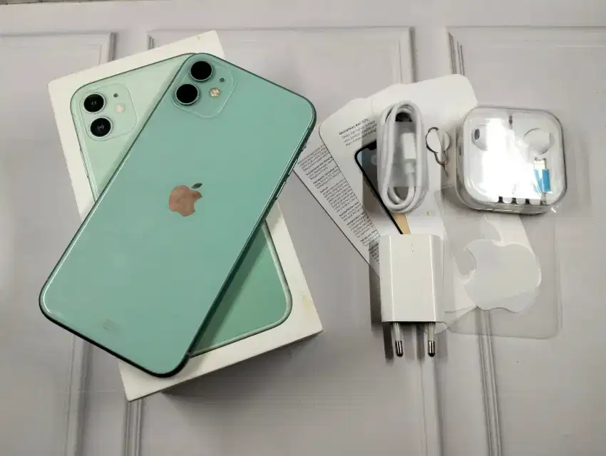 JUAL IPHONE 11 GREEN 64GB ALL OPERATOR