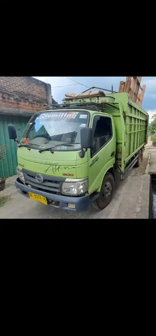 Hino dutro 2019