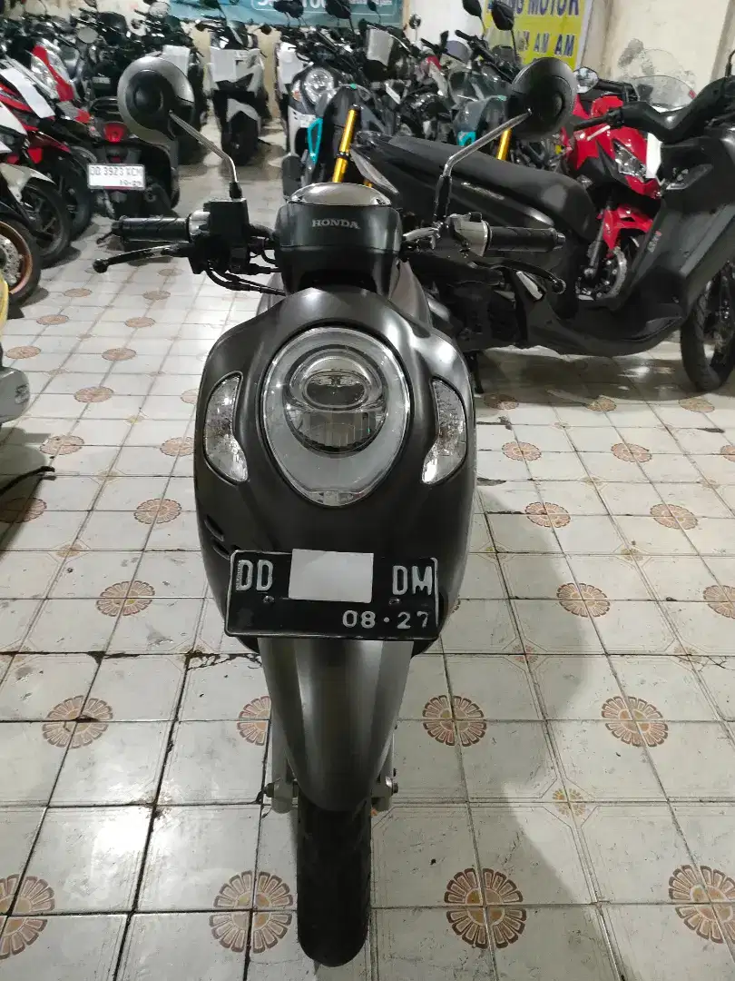 Honda scoopy 110 cc 2022 abu-abu