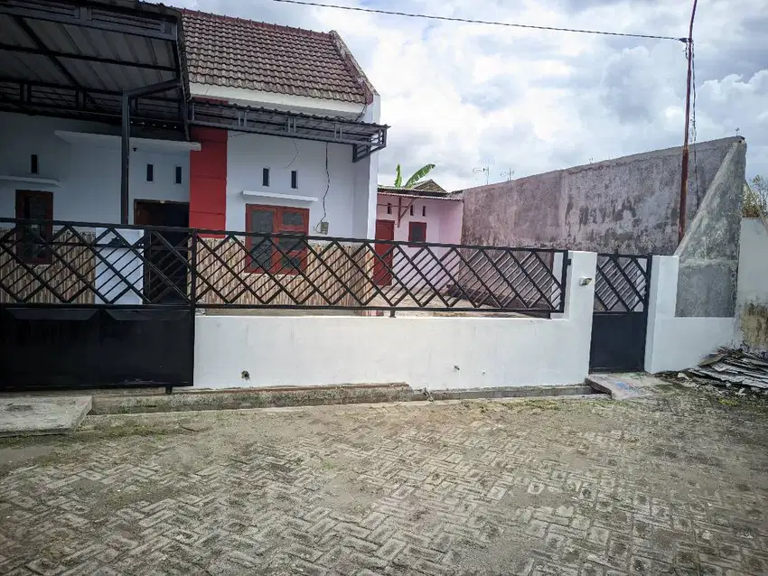 Dijual Cepat! Rumah Pare Kediri dekat alun - alun pare