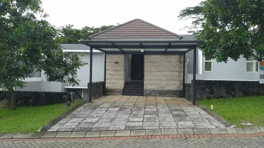 Villa di Taman Dayu, Pandaan, Jawa Timur dengan Golf View terbaik.