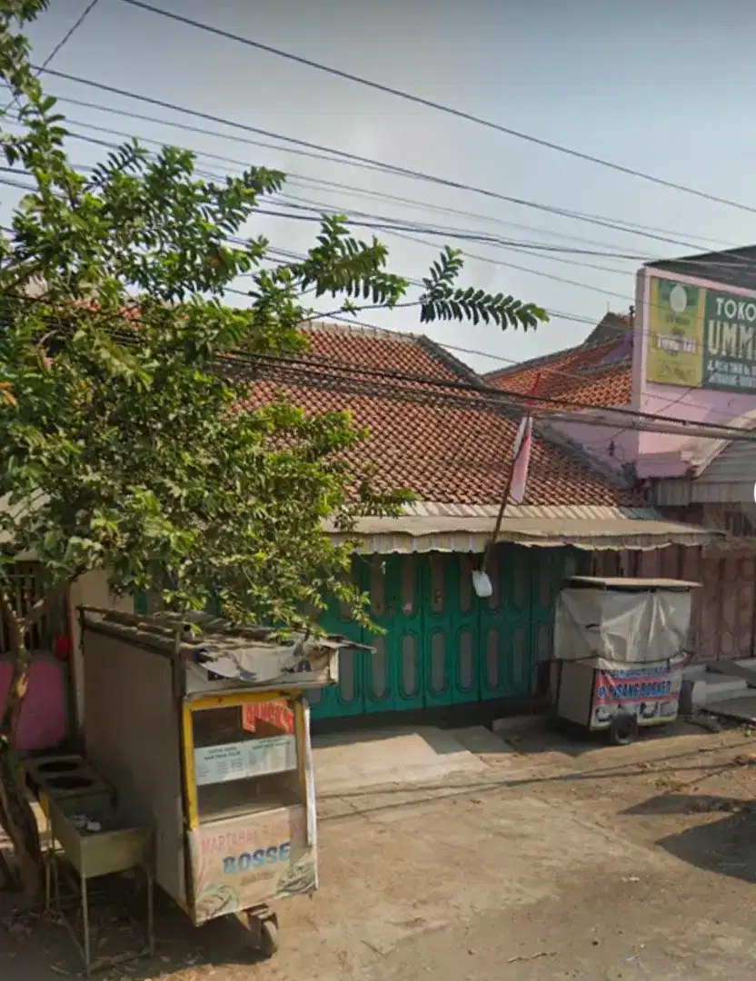 Di Jual Rumah Lokasi Strategis, SHM