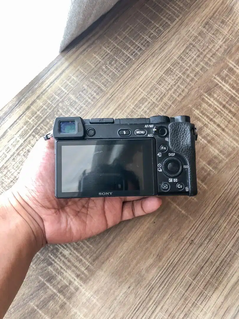 Kamera Mirrorless 4K Sony a6300 Body Only