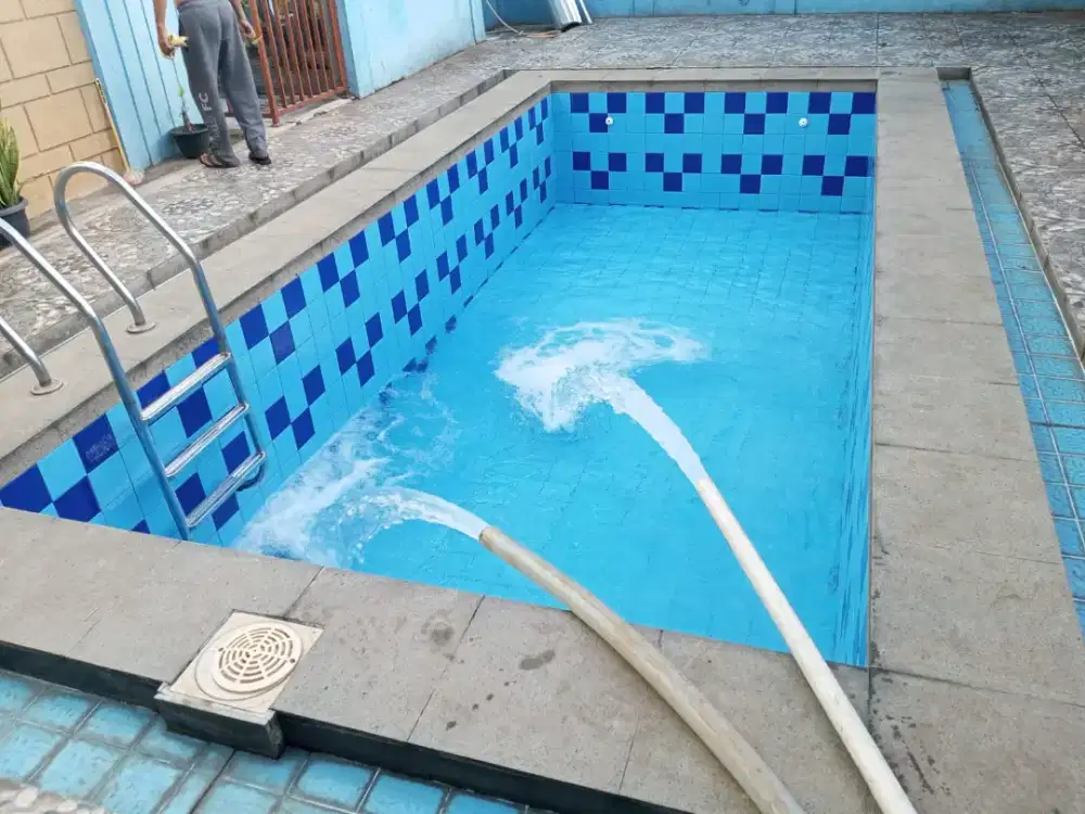 JASA PERAWATAN KOLAM RENANG CIBUBUR