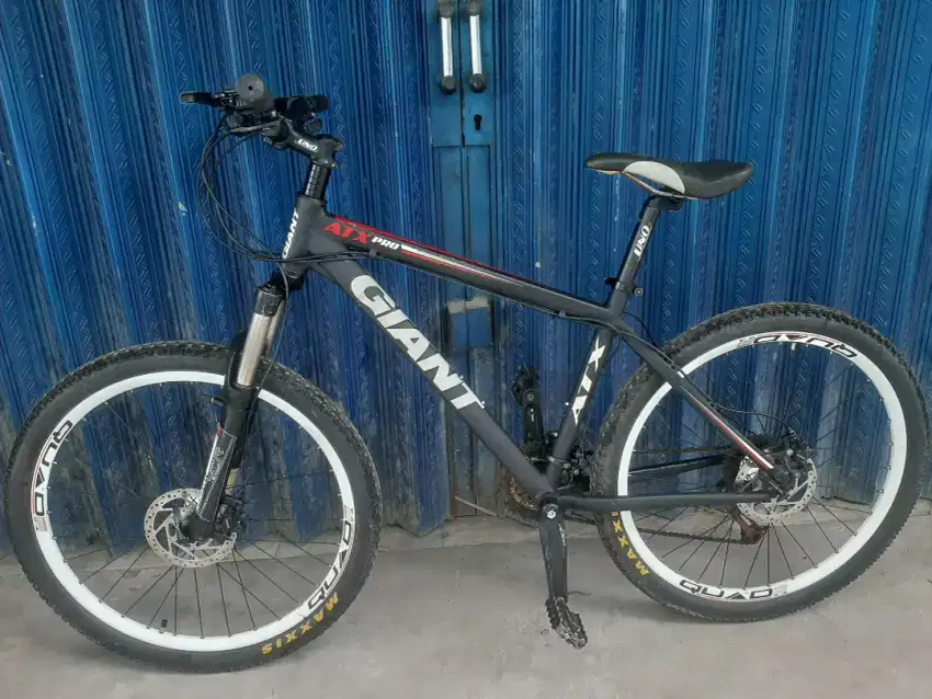 Sepeda MTB Giant uk 26